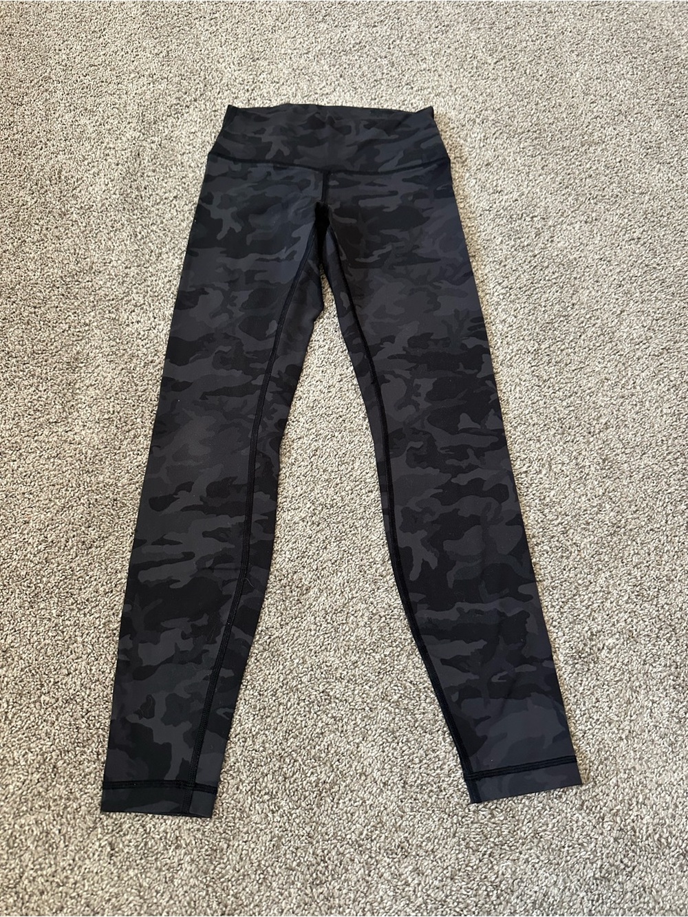 Lululemon Wunder Under High Rise Tight - Picture 3 of 6